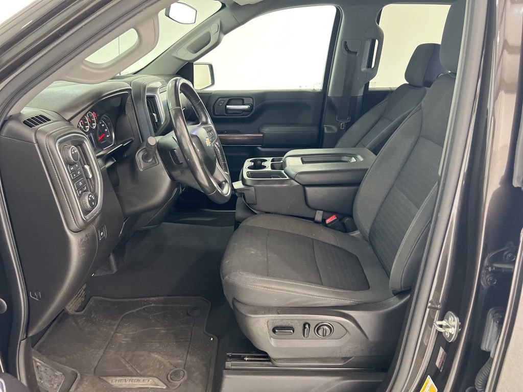 Used 2021 Chevrolet Silverado 1500 LT AWD/4WD image 18