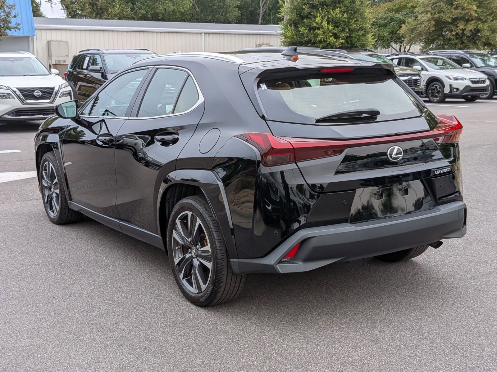 Used 2023 Lexus UX 250h FWD w/ Premium Package image 5