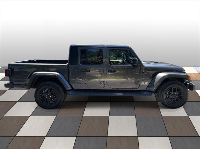 Used 2023 Jeep Gladiator Overland AWD/4WD image 4
