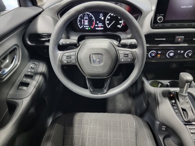 Used 2025 Honda HR-V LX image 24
