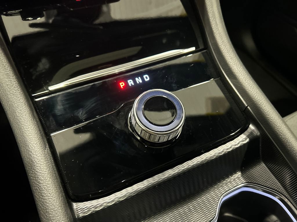 New 2026 Jeep Grand Cherokee L Laredo image 24