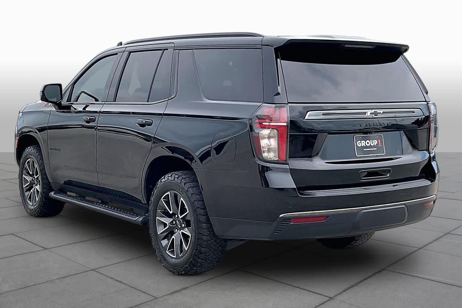 Used 2022 Chevrolet Tahoe Z71 w/ Z71 Off-Road Package AWD/4WD image 11