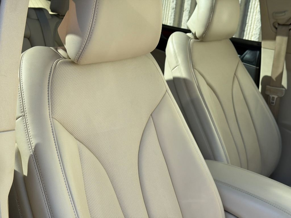 Used 2016 Lincoln MKC Reserve image 12