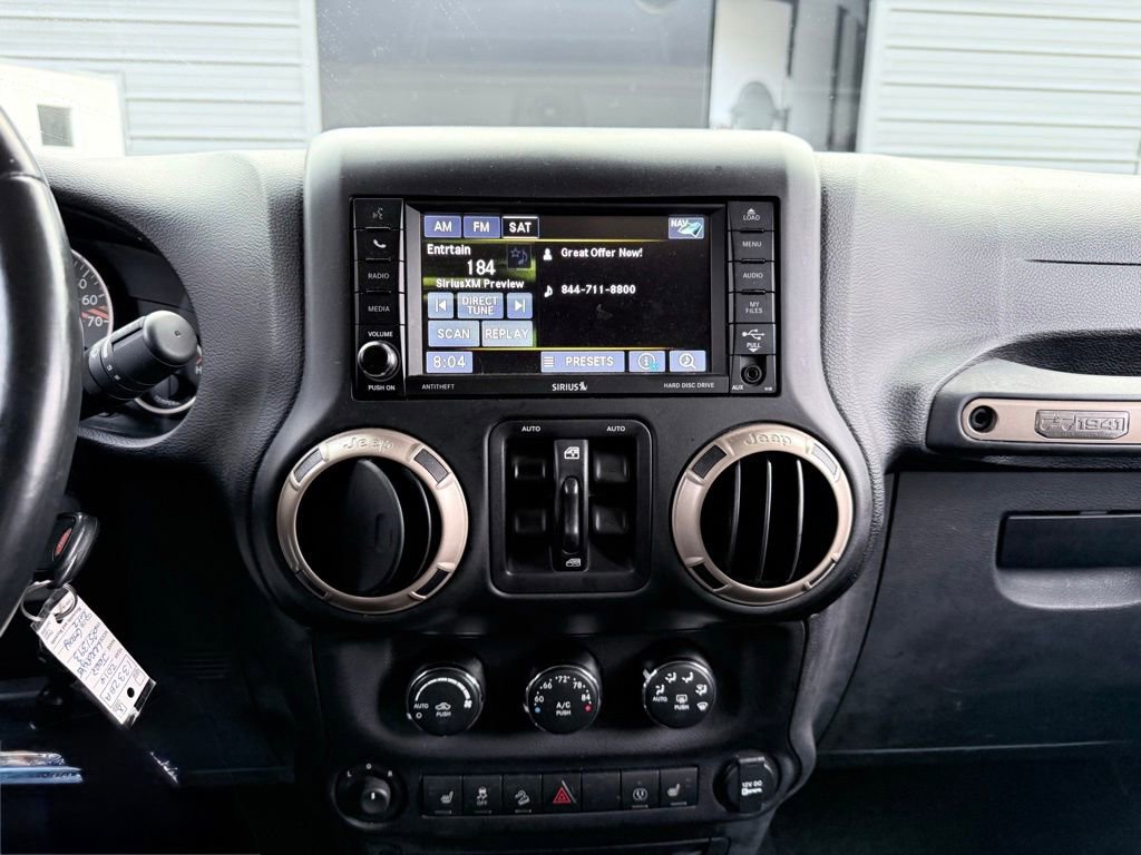 Used 2016 Jeep Wrangler Unlimited Sahara image 19