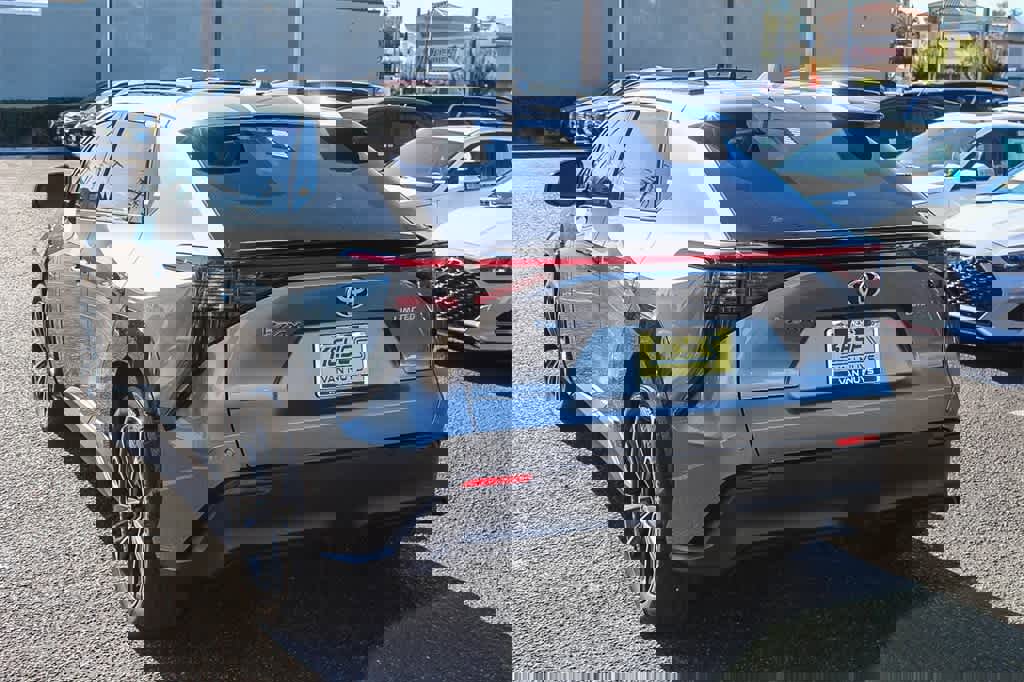 Used 2023 Toyota bZ4X Limited image 7