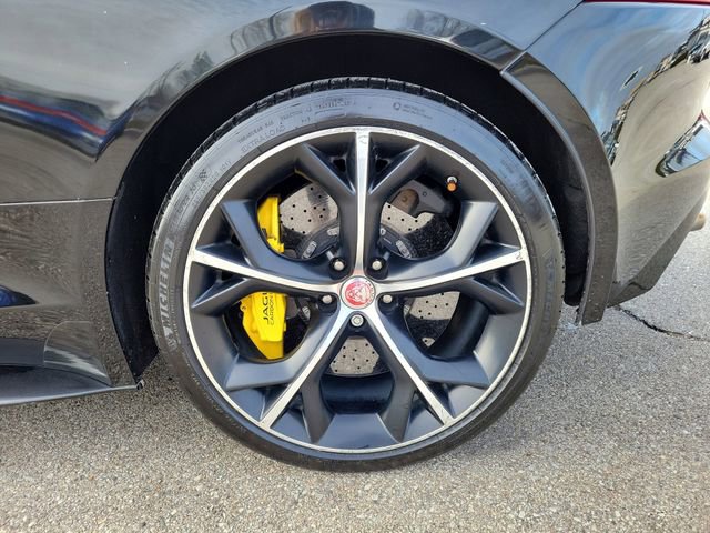Used 2016 Jaguar F-TYPE R image 7