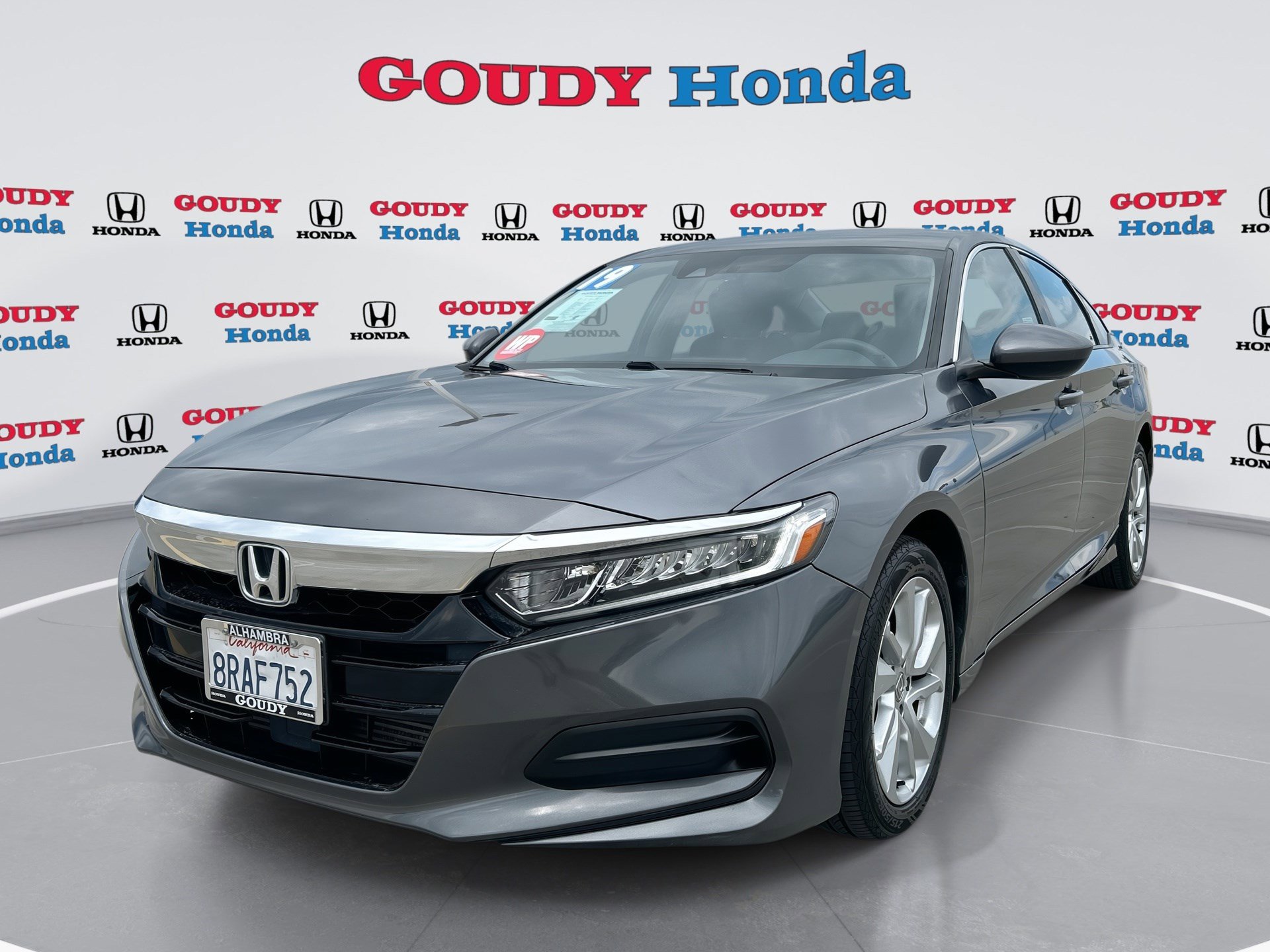 Used 2019 Honda Accord LX image 1