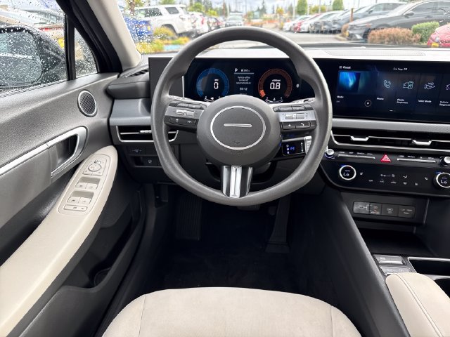 Used 2025 Hyundai Sonata SEL FWD image 29
