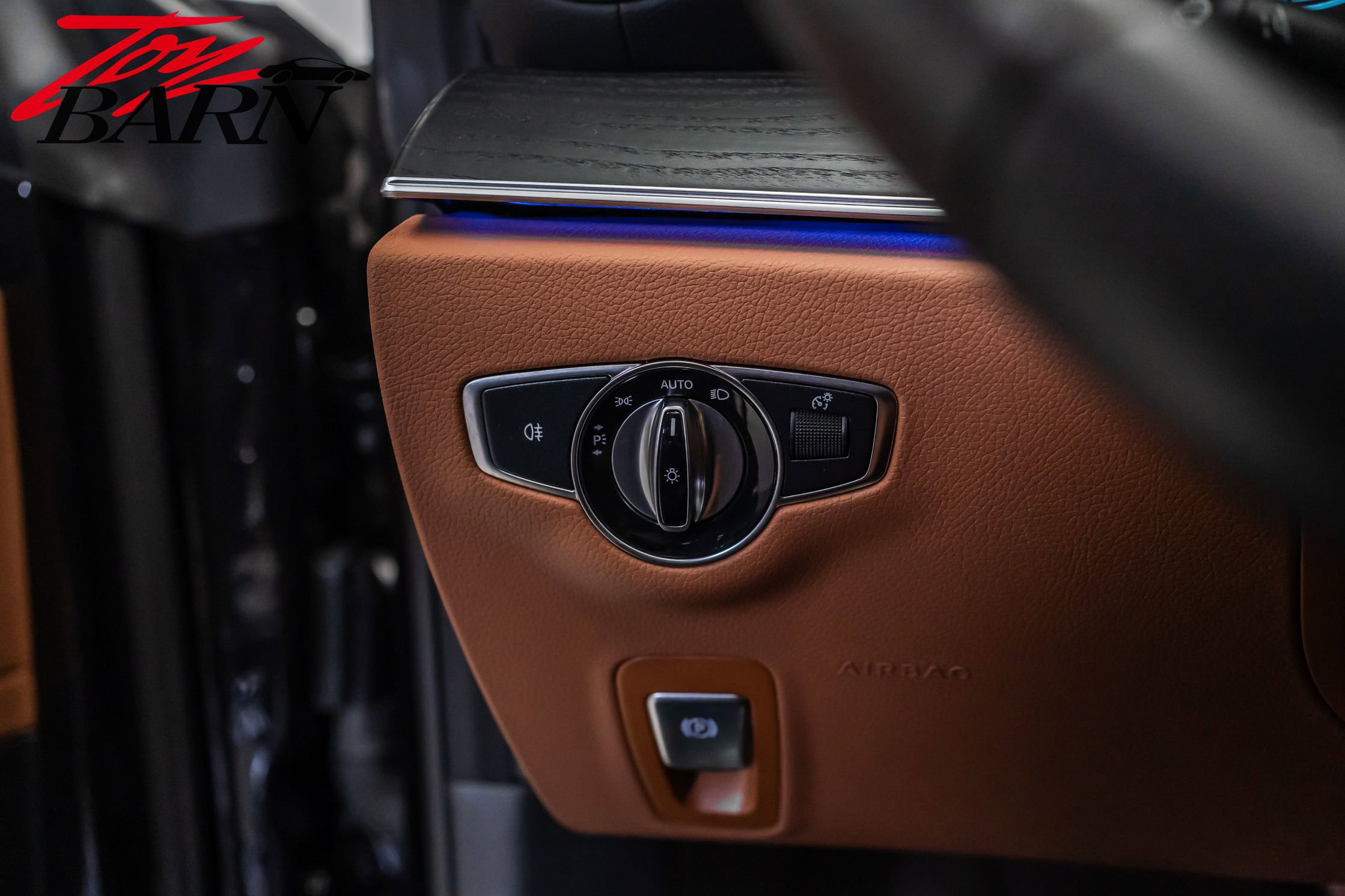 Used 2023 Mercedes-Benz E 450 4MATIC Cabriolet image 37