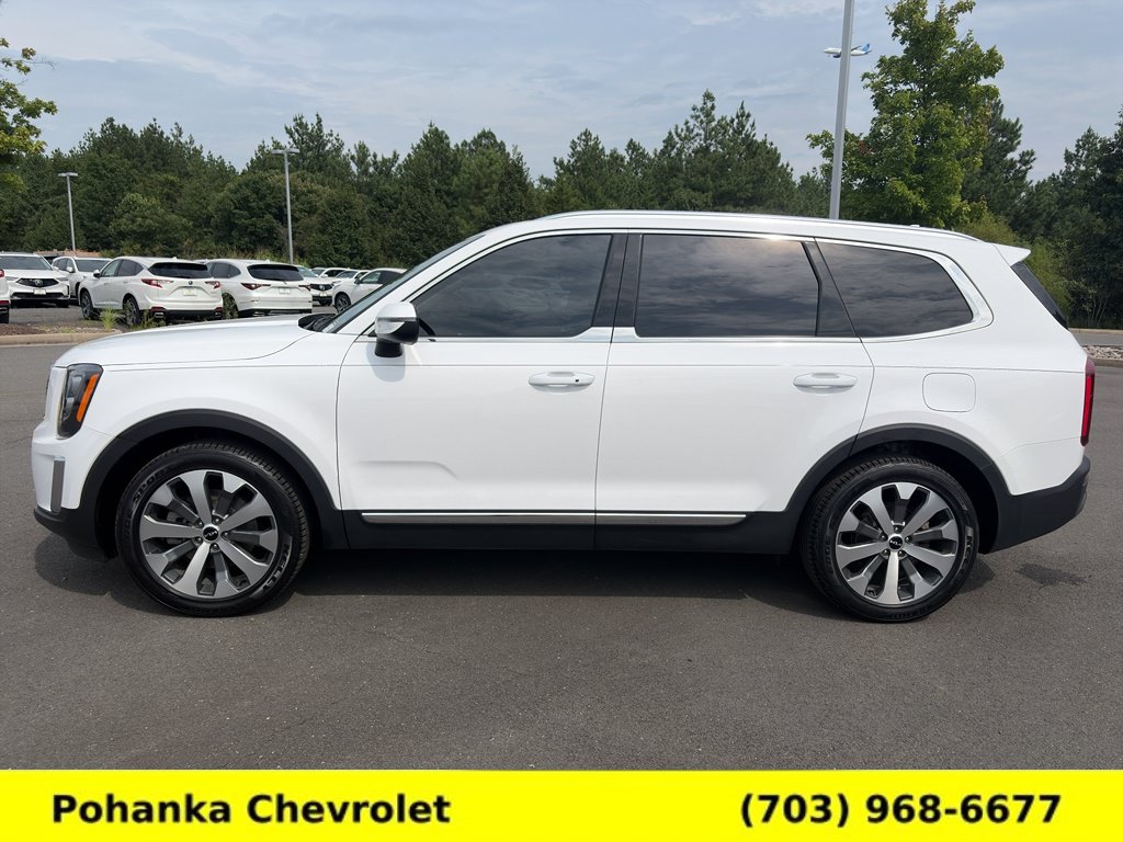 Used 2022 Kia Telluride EX w/ EX Premium Package FWD image 4