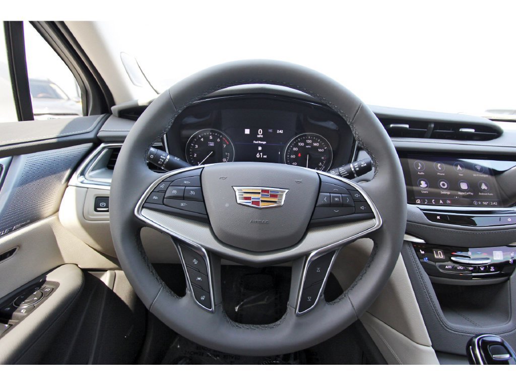 Certified 2026 Cadillac XT5 Premium Luxury w/ Driver Assist Package FWD image 14