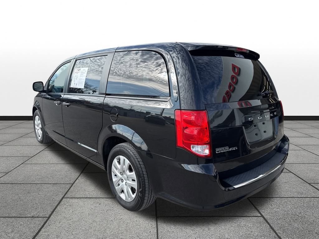 Used 2019 Dodge Grand Caravan SE w/ UConnect Hands-Free Group image 3