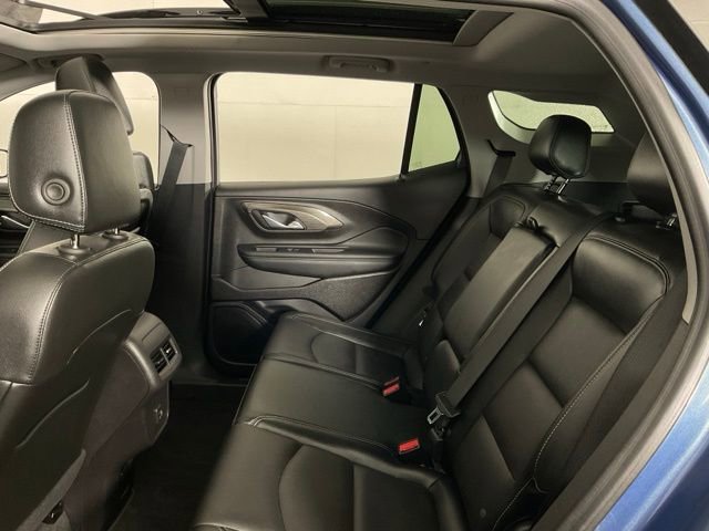 Used 2024 GMC Terrain SLT w/ Elevation Edition image 36