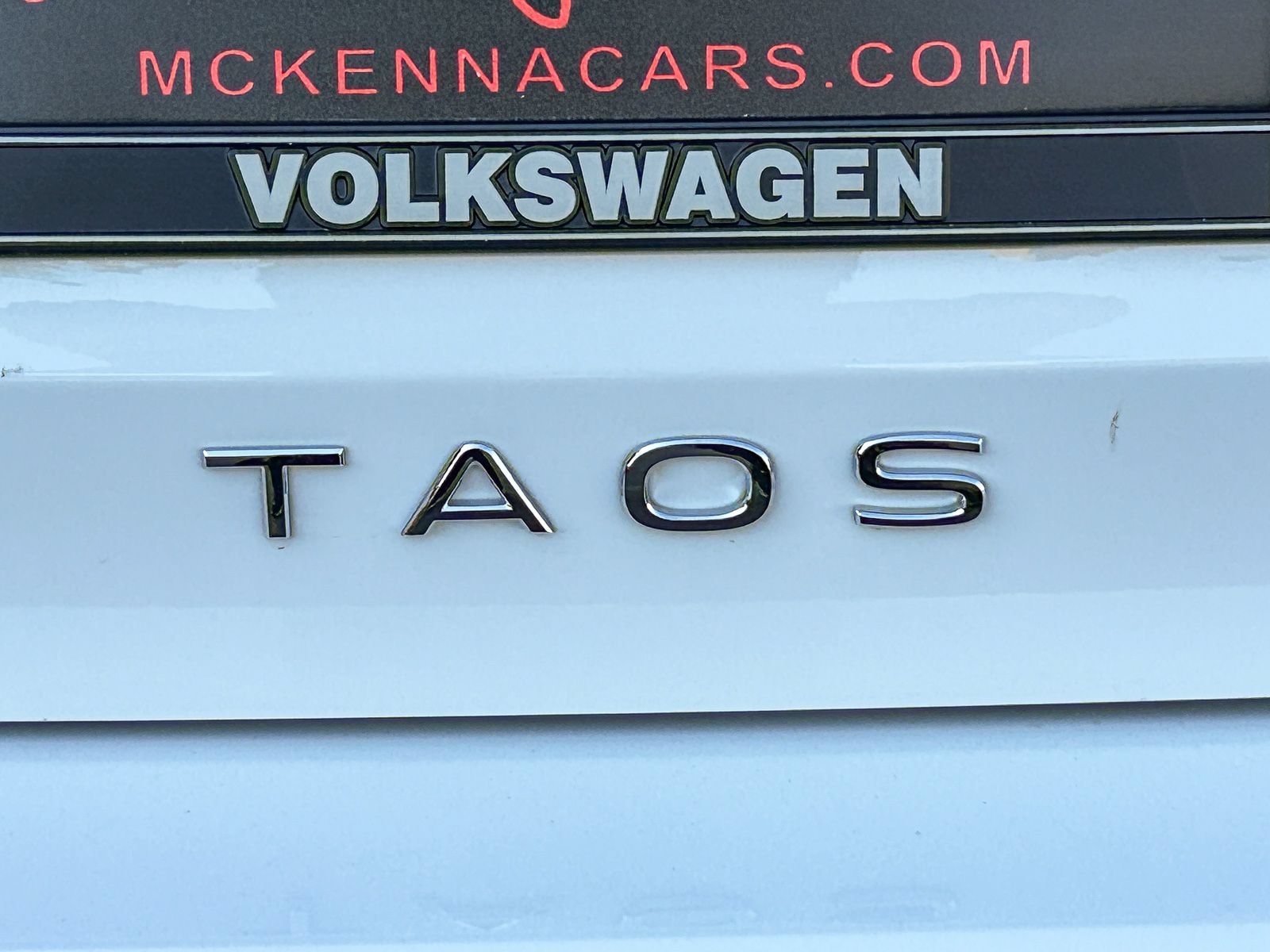 New 2026 Volkswagen Taos SE FWD image 10