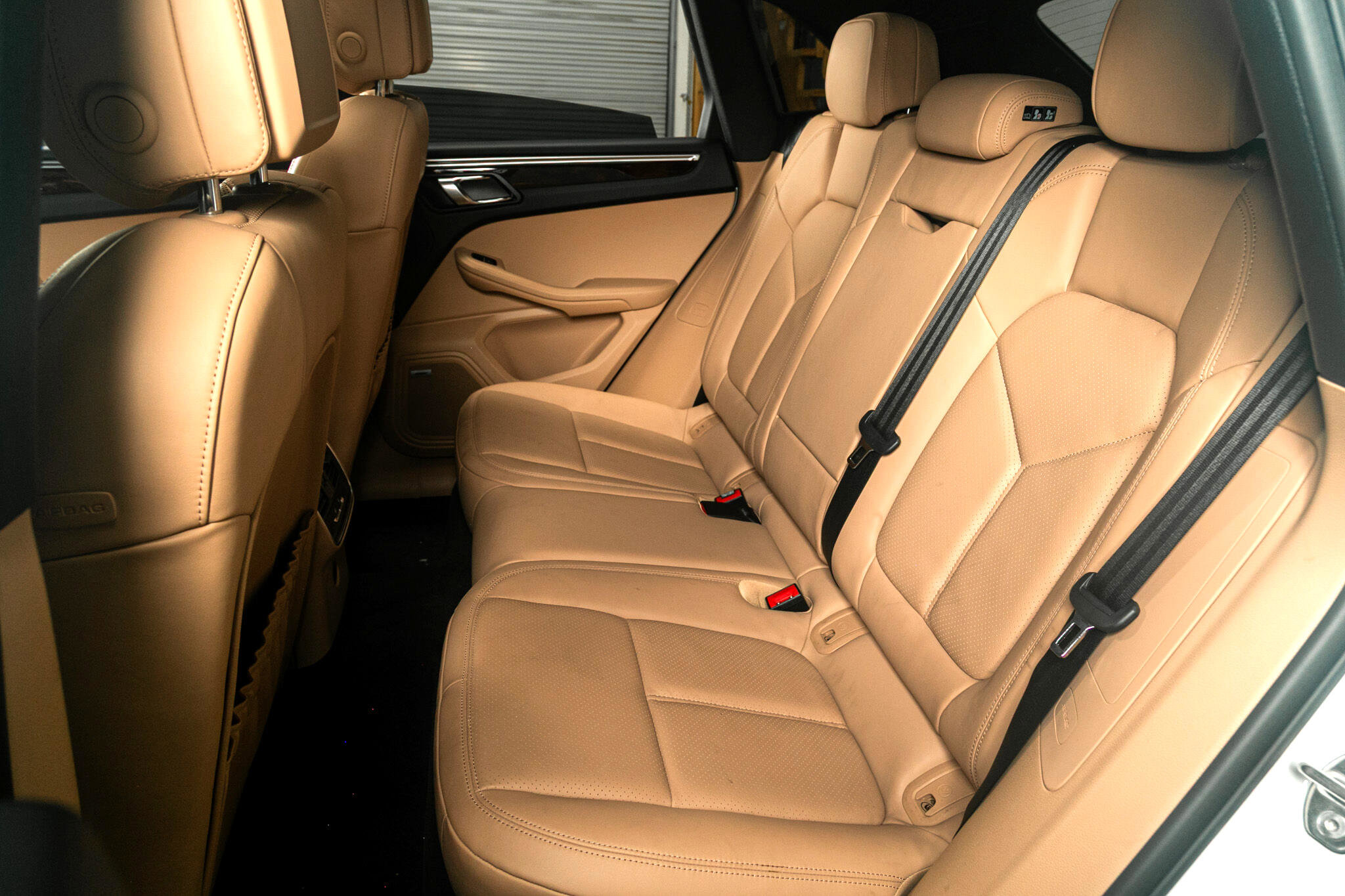 Used 2019 Porsche Macan w/ Premium Package Plus image 23