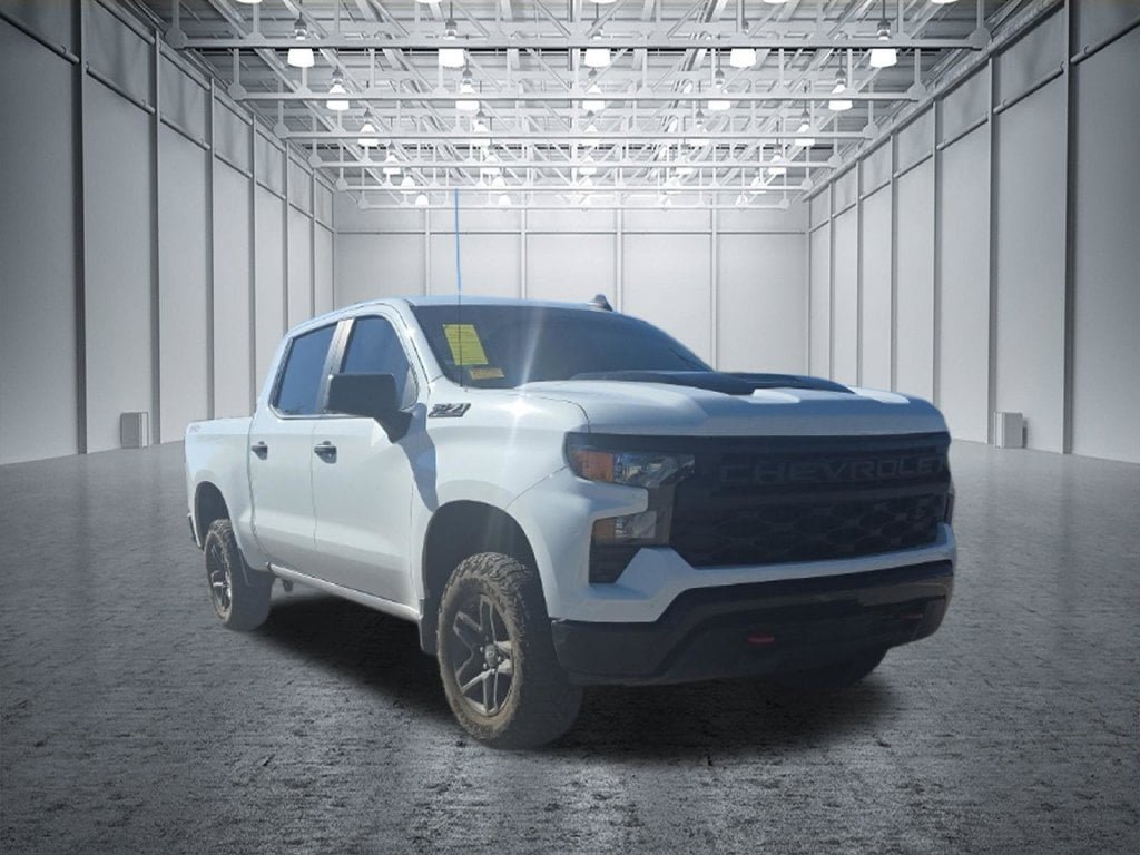 Used 2024 Chevrolet Silverado 1500 Custom Trail Boss w/ LPO, Dark Essentials Package AWD/4WD image 11