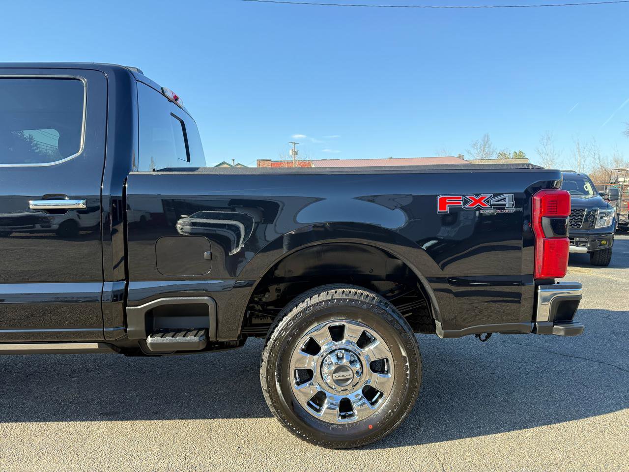 Used 2024 Ford F350 Lariat w/ Lariat Ultimate Package image 12