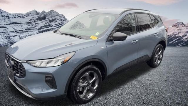 Certified 2025 Ford Escape ST-Line w/ Cold Weather Package