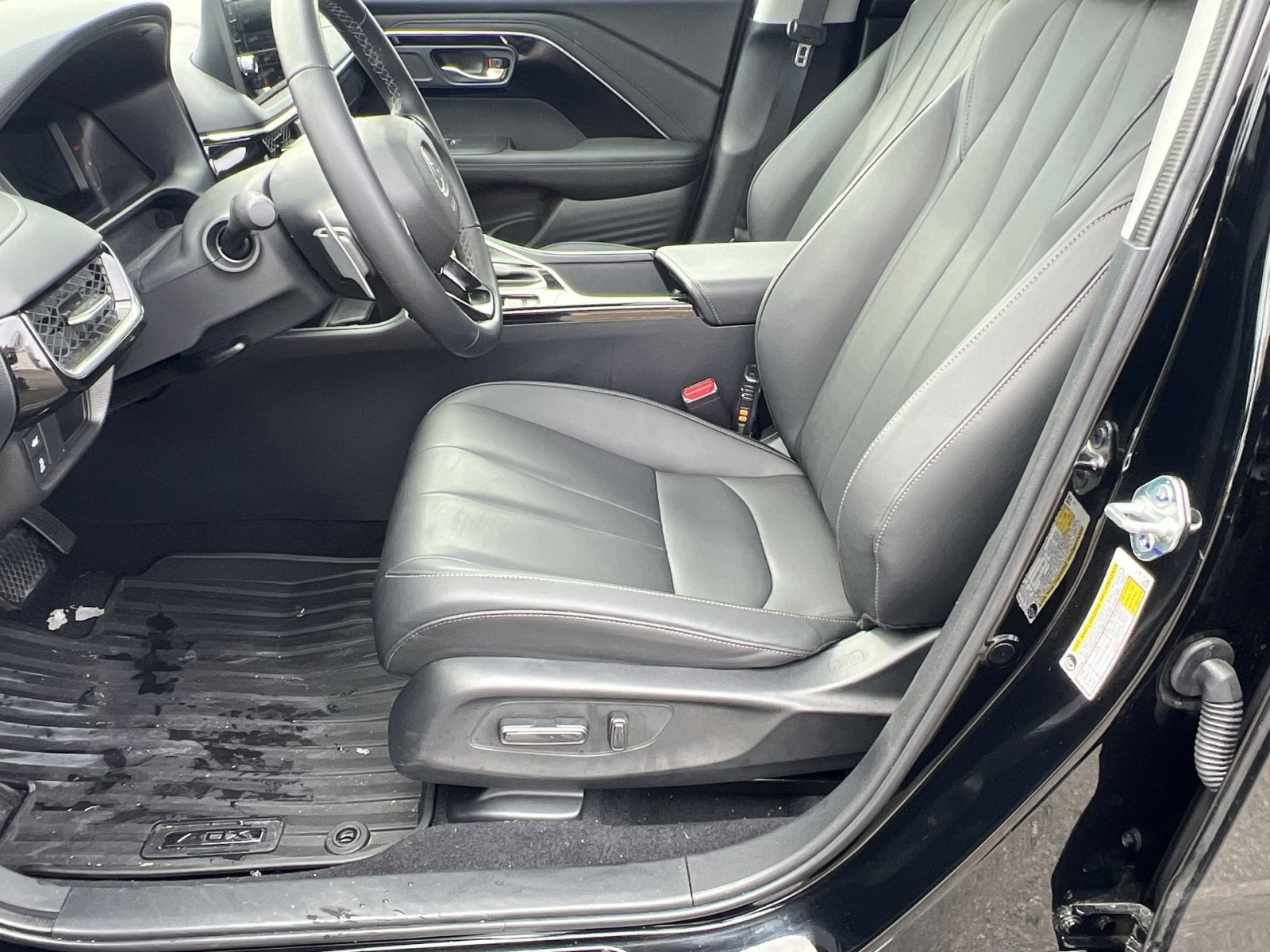 Used 2025 Acura ADX FWD image 14