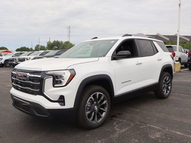 New 2026 GMC Terrain Elevation w/ Elevation Premium Package AWD/4WD image 3