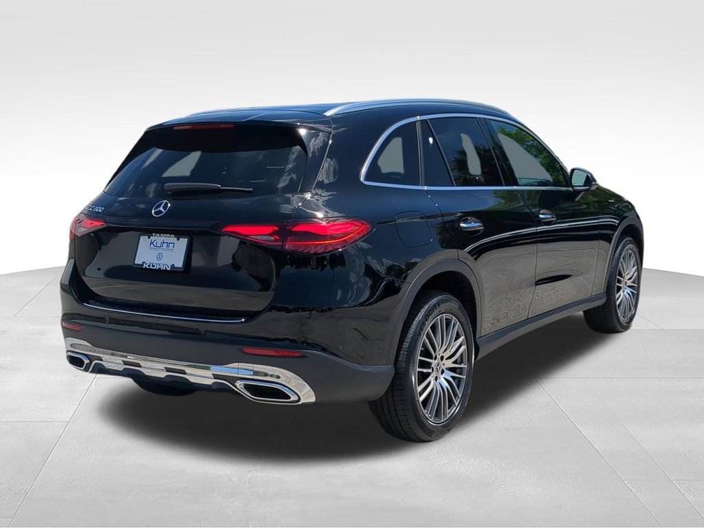 Used 2025 Mercedes-Benz GLC 300 image 3
