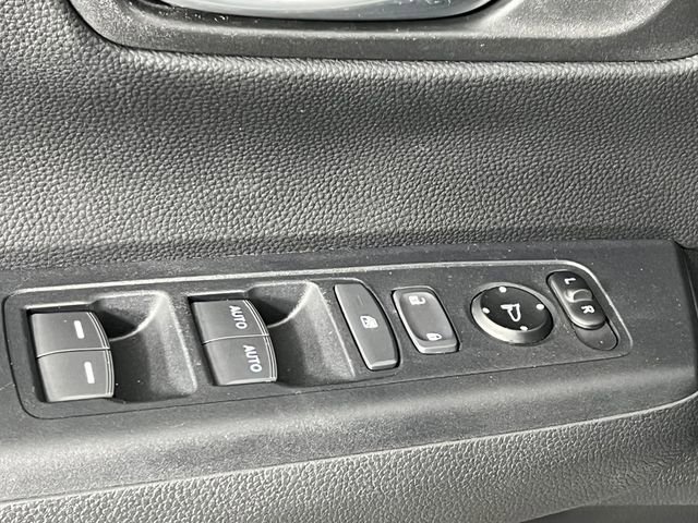 Used 2025 Honda CR-V Sport image 16
