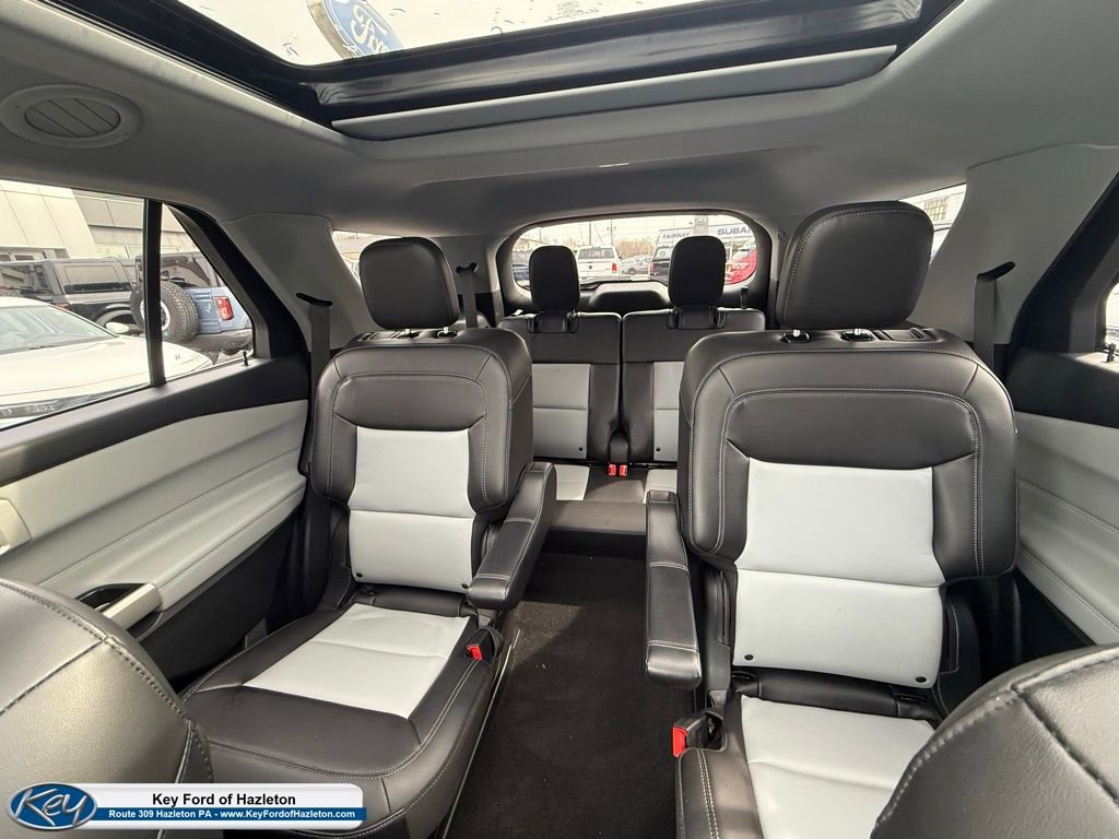 Certified 2022 Ford Explorer XLT w/ Equipment Group 202A image 26