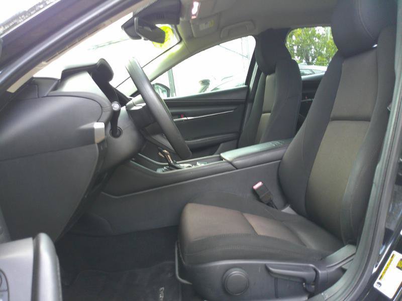 Used 2020 MAZDA MAZDA3 Sedan FWD image 12