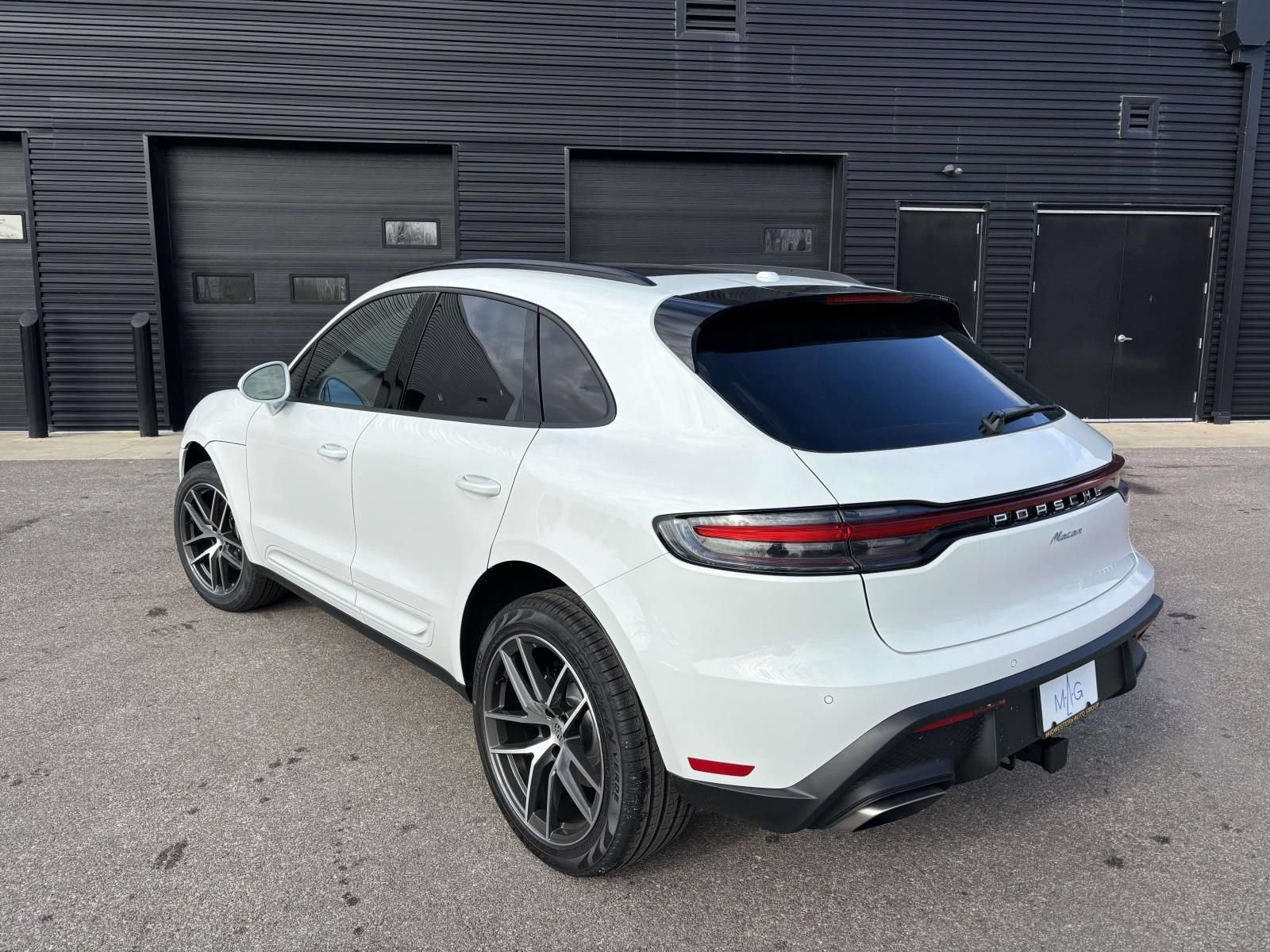 New 2026 Porsche Macan AWD/4WD image 8