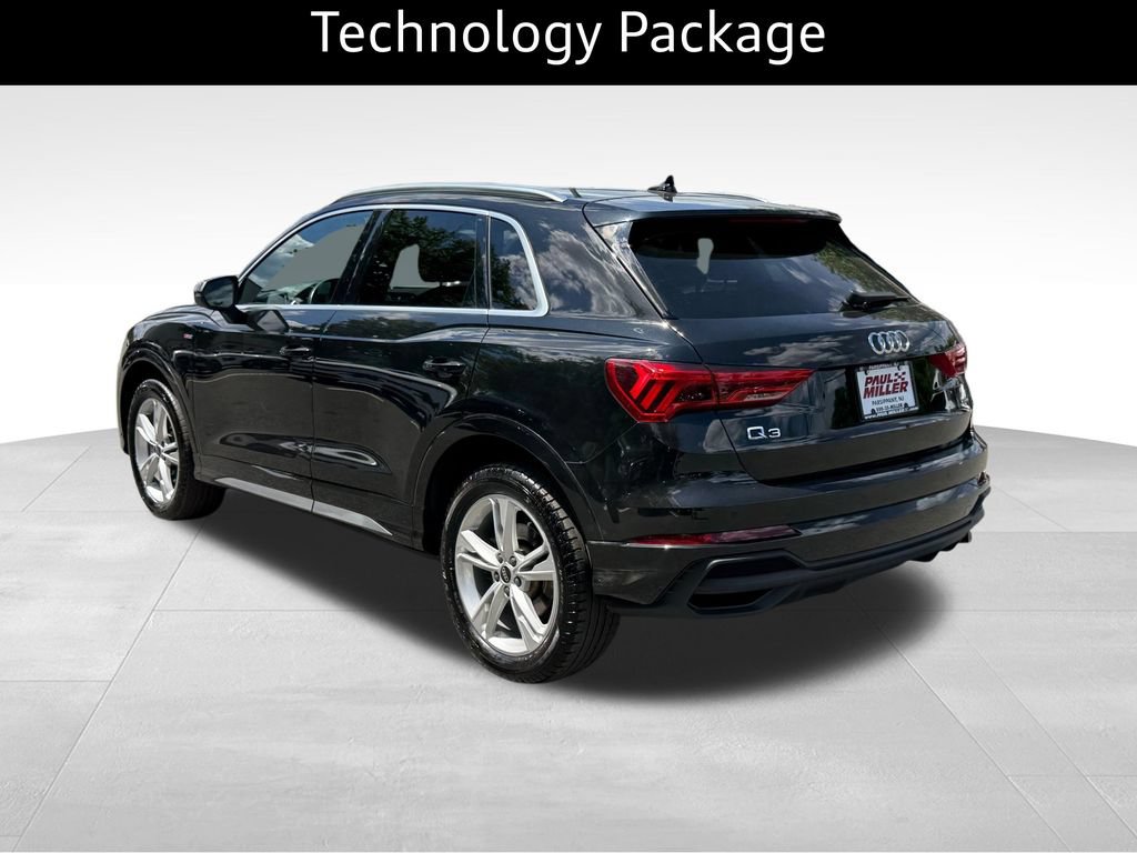 Used 2023 Audi Q3 2.0T Premium Plus w/ Premium Plus Package AWD/4WD image 5