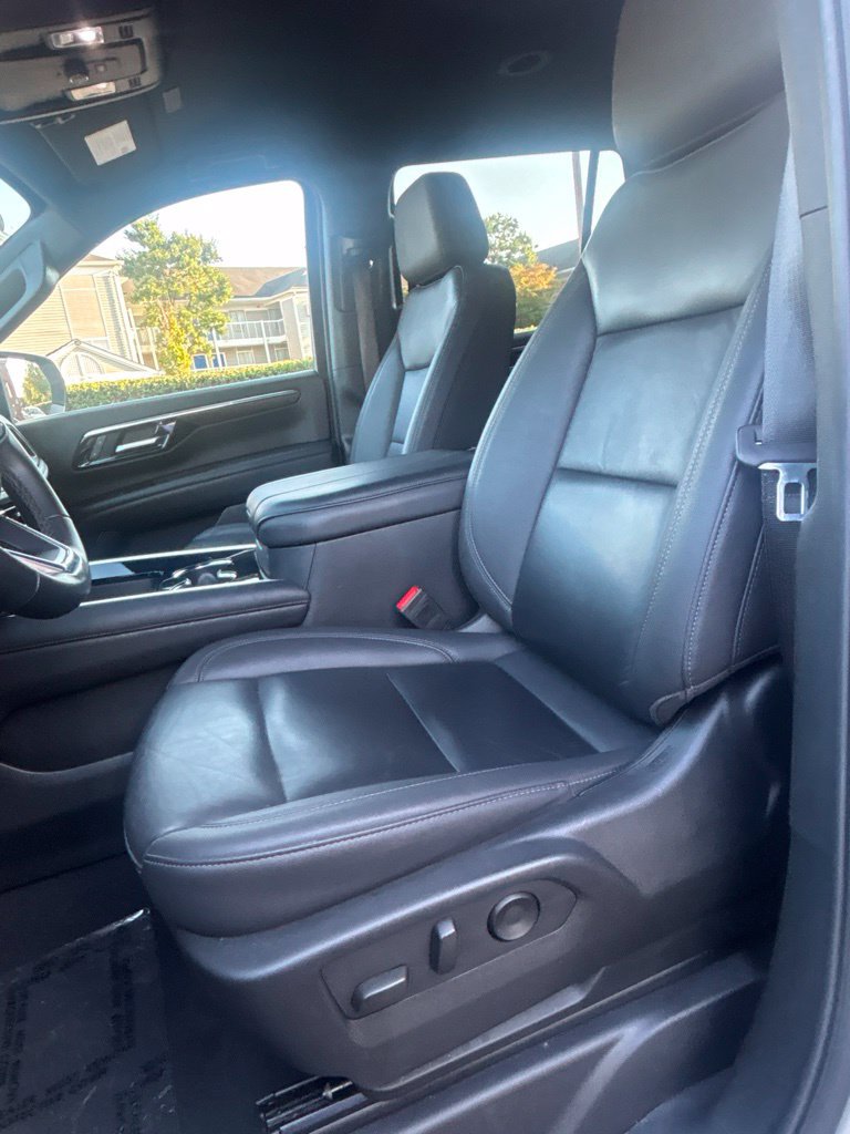 Used 2025 Chevrolet Tahoe LT AWD/4WD image 15