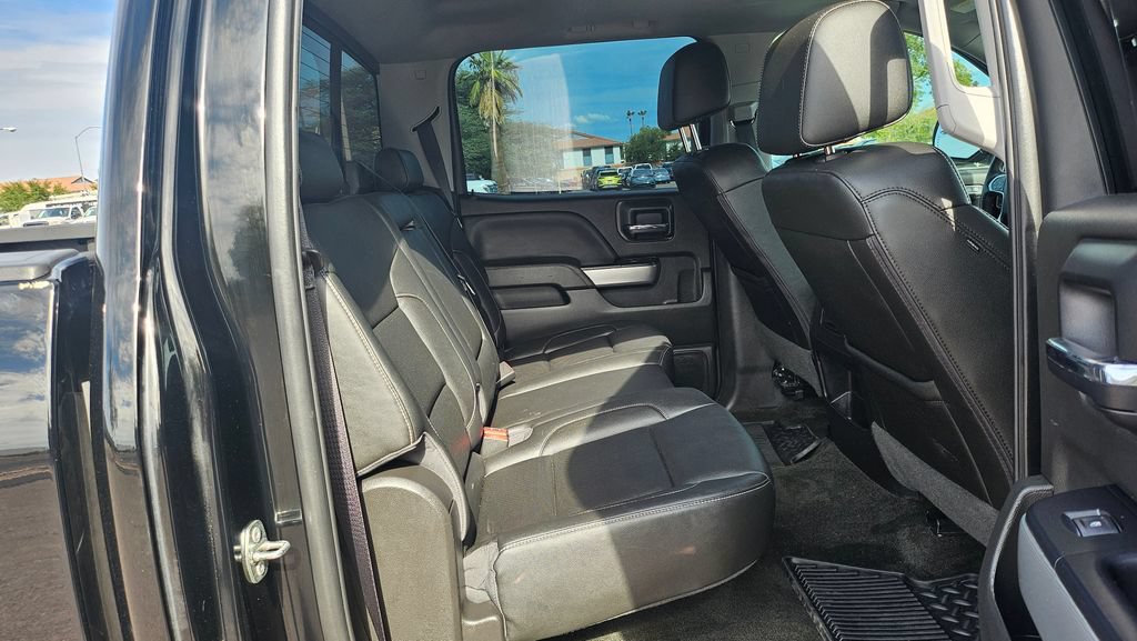 Used 2018 Chevrolet Silverado 1500 LTZ Z71 w/ LTZ Plus Package AWD/4WD image 21