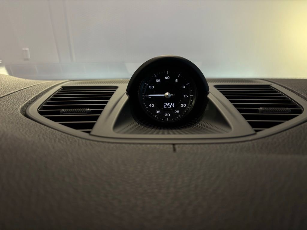 Used 2026 Porsche Panamera image 23