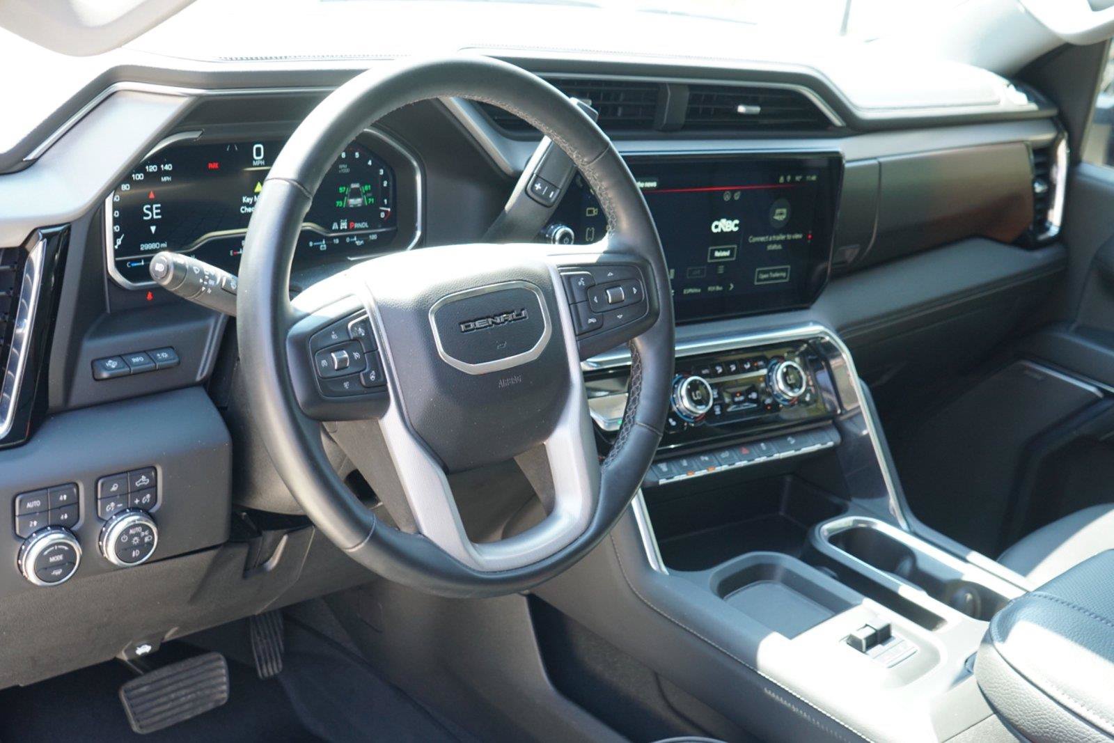 Used 2024 GMC Sierra 2500 Denali w/ Denali Reserve Package AWD/4WD image 8