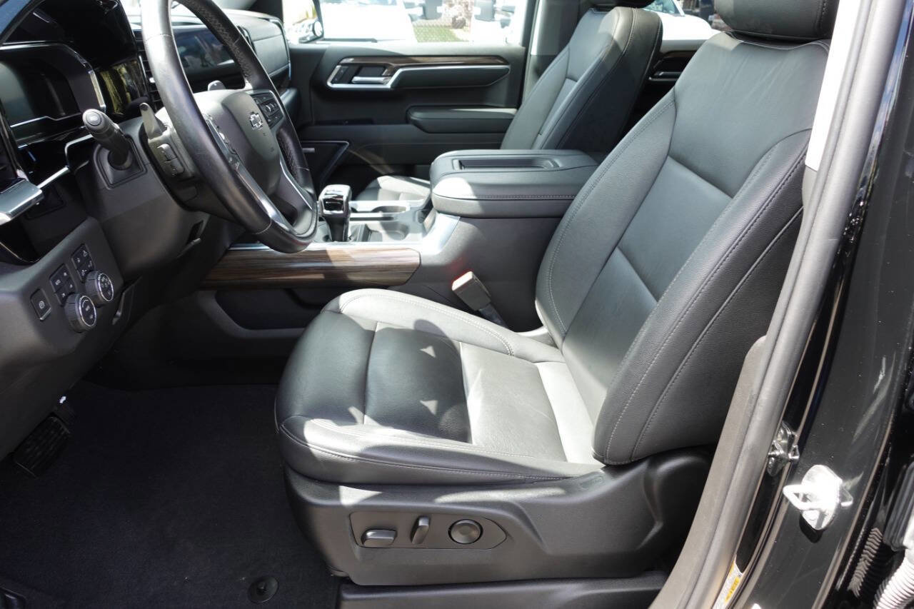 Used 2022 Chevrolet Silverado 1500 LT Trail Boss w/ LT Trail Boss Premium Package AWD/4WD image 23