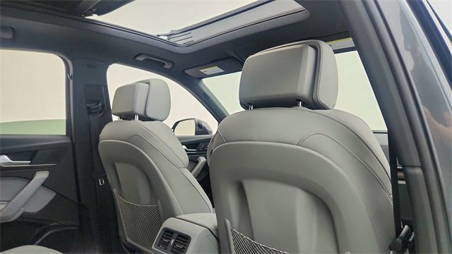 Used 2024 Audi Q5 2.0T Premium Plus w/ Premium Plus Package image 26