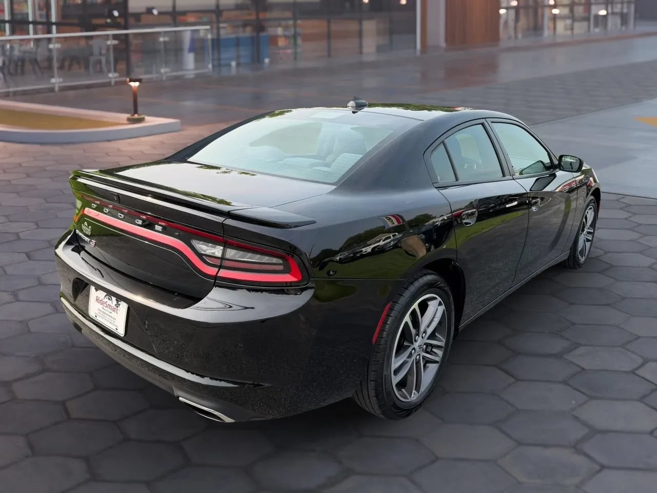 Used 2019 Dodge Charger SXT AWD/4WD image 7