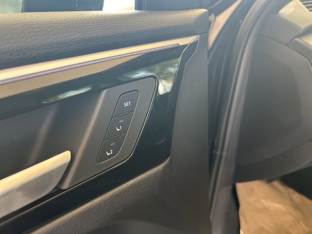 New 2025 Mitsubishi Outlander 4WD Plug-In Hybrid image 37