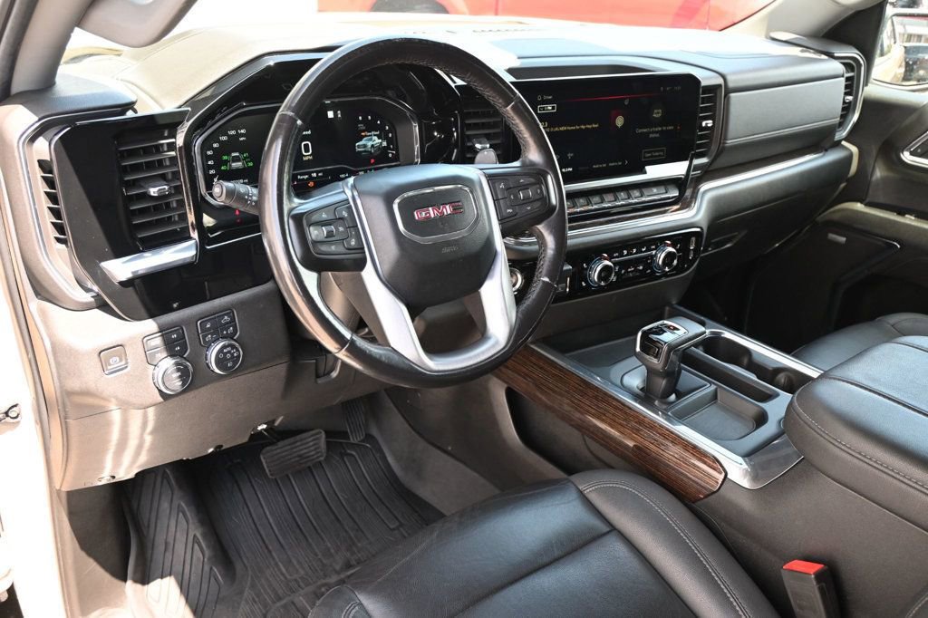 Used 2023 GMC Sierra 1500 Elevation w/ Elevation Premium Package AWD/4WD image 13