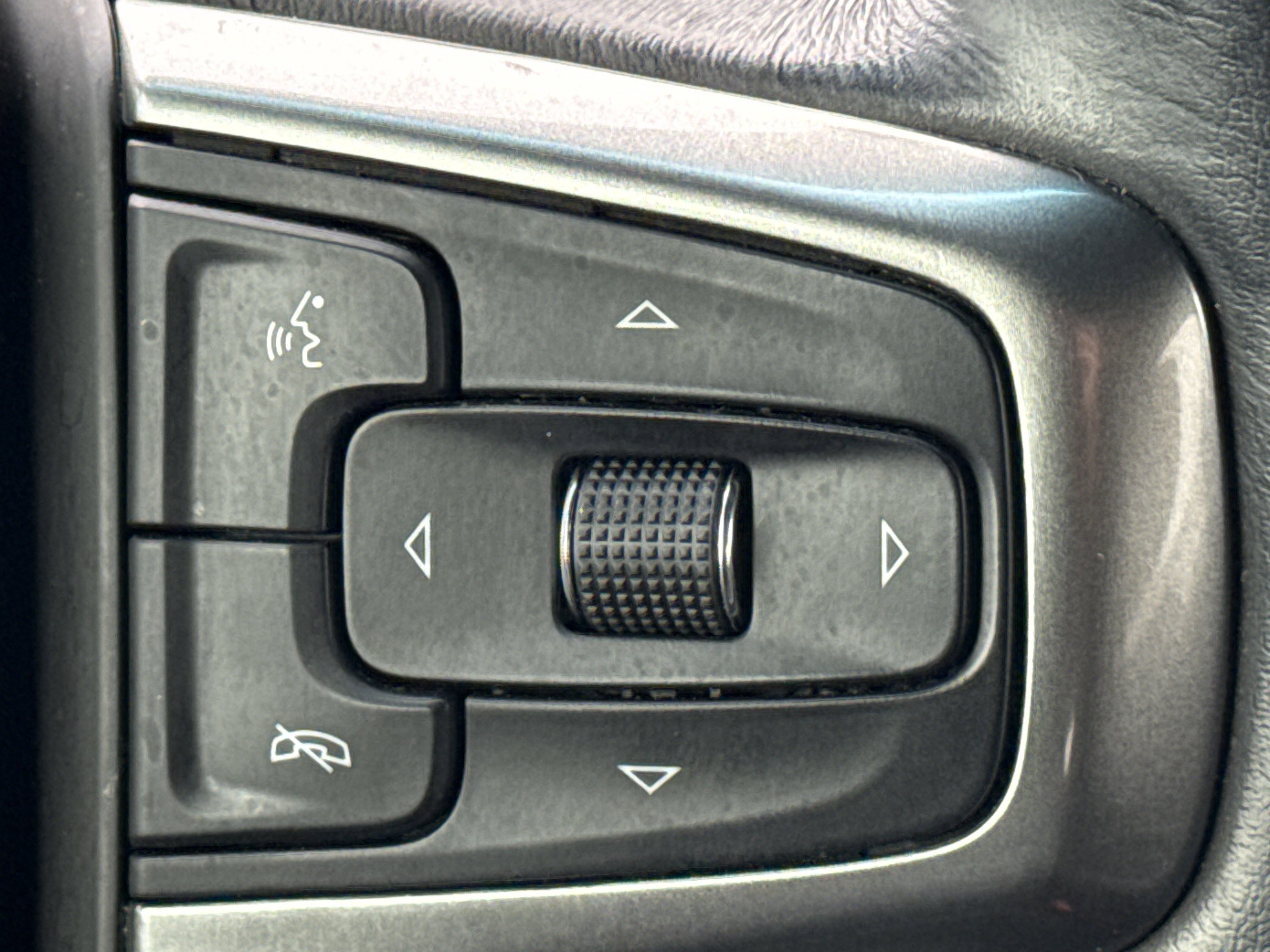 Used 2020 Chevrolet Silverado 1500 LT Trail Boss image 20