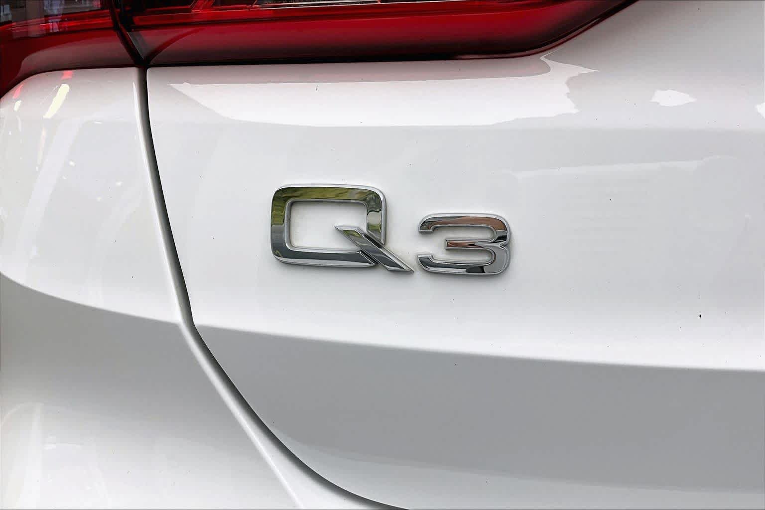 Used 2024 Audi Q3 2.0T Premium AWD/4WD image 33