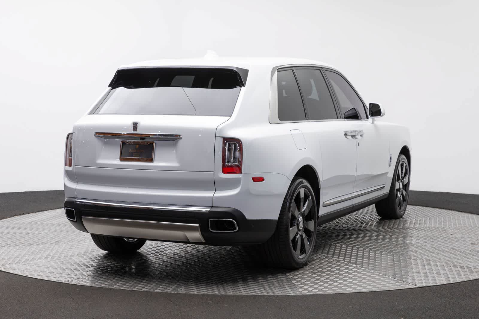 Used 2021 Rolls-Royce Cullinan AWD/4WD image 23