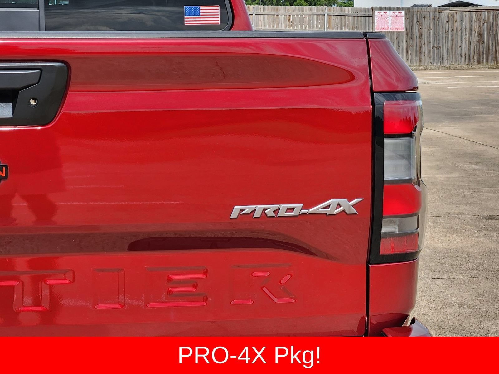 Used 2022 Nissan Frontier PRO-4X w/ Pro-4X Premium Package AWD/4WD image 16
