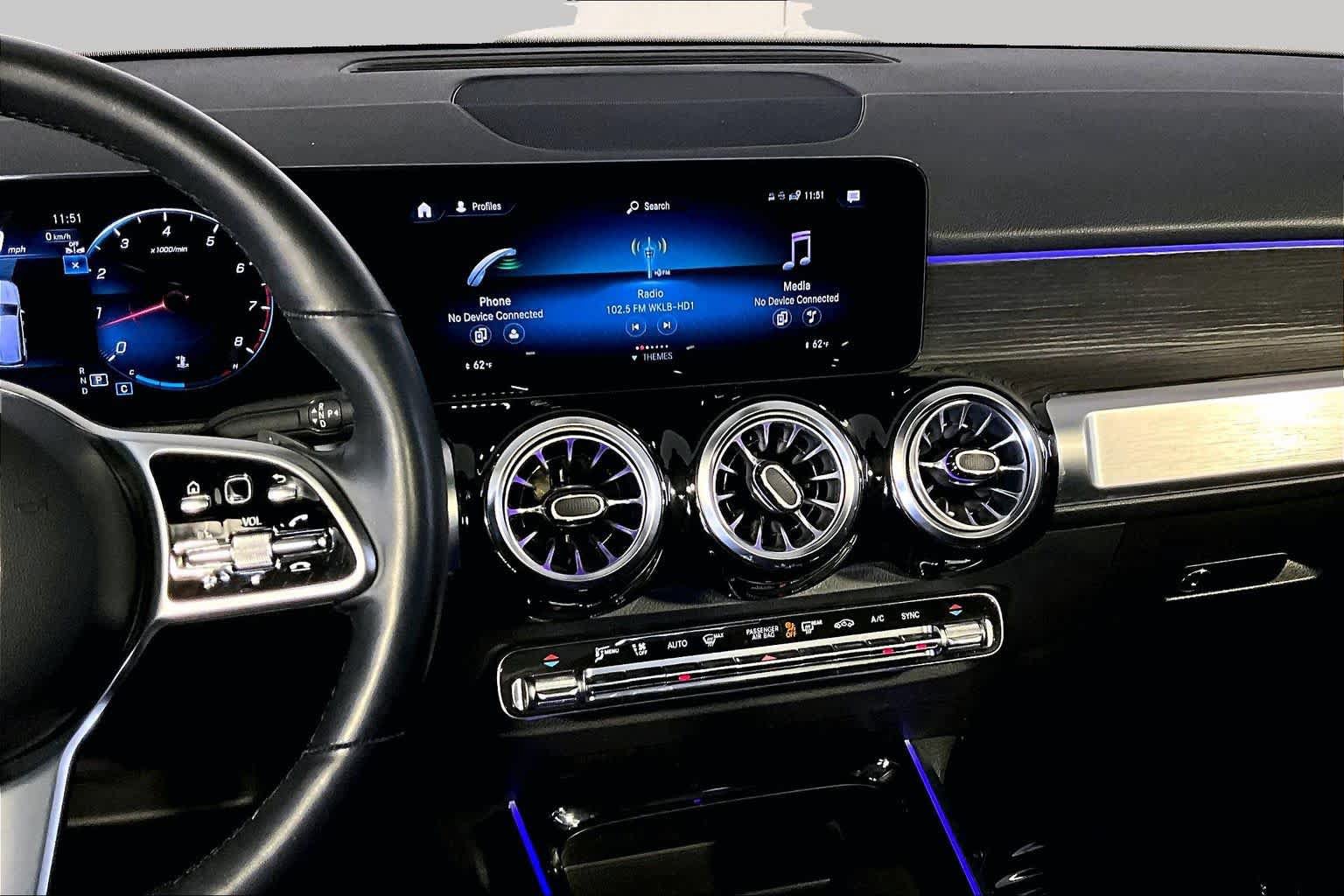 Used 2023 Mercedes-Benz GLB 250 4MATIC image 7