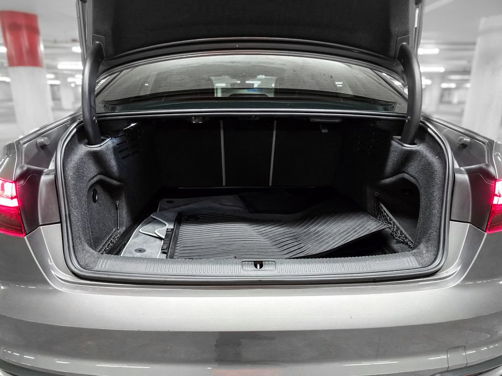 Used 2020 Audi A4 2.0T Premium w/ Convenience Package FWD image 9