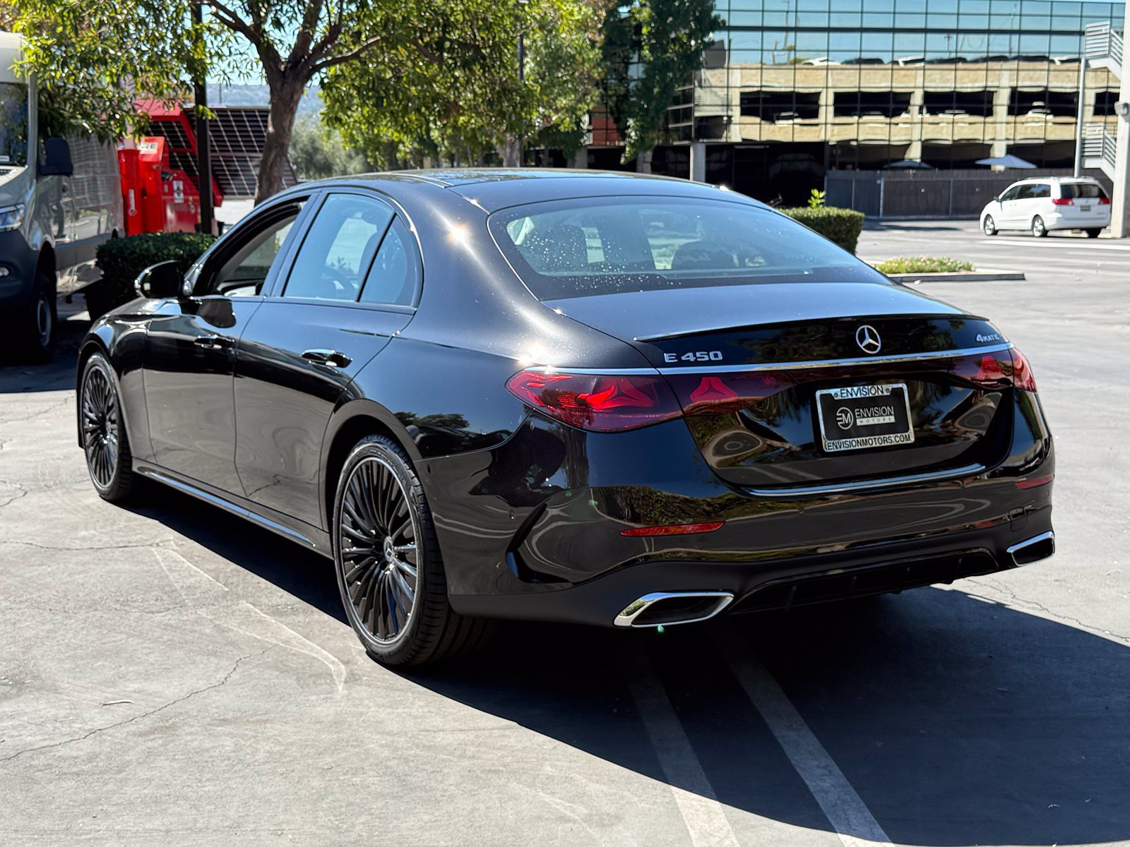 New 2026 Mercedes-Benz E 450 4MATIC Sedan image 8