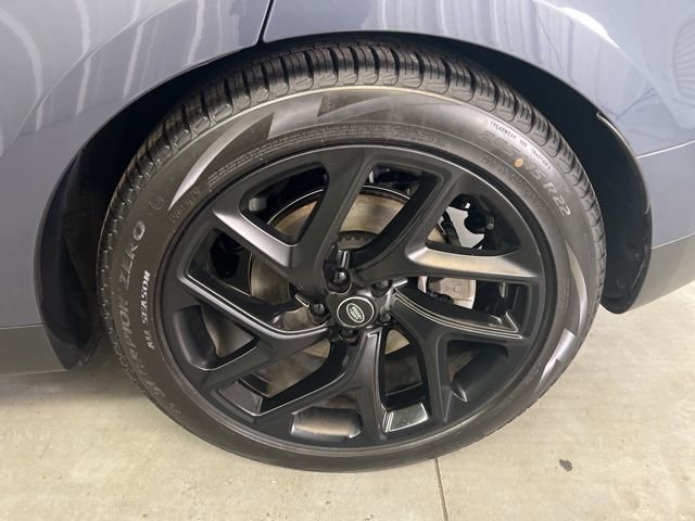 Used 2025 Land Rover Range Rover Sport SE image 26