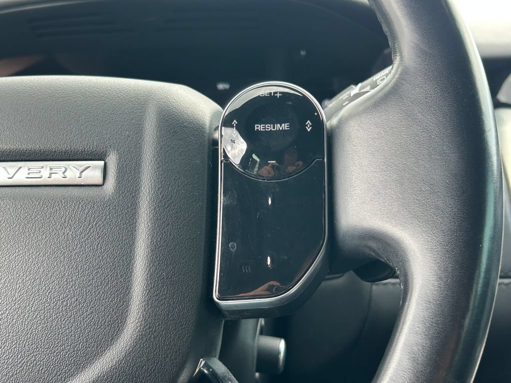 Used 2020 Land Rover Discovery HSE Luxury AWD/4WD image 19