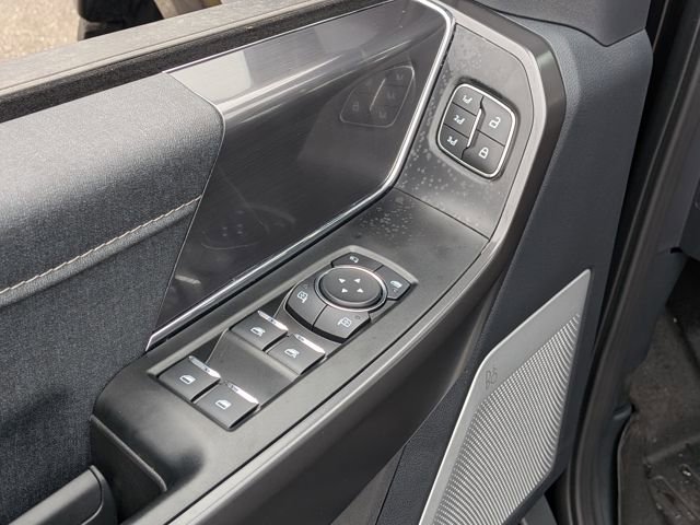 New 2025 Ford F150 Lariat w/ Equipment Group 502A High image 21