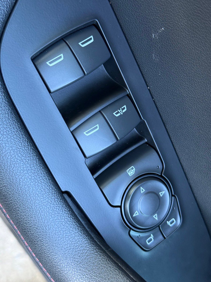 Certified 2025 Chevrolet Blazer RS image 8